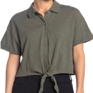 Splendid Cotton Button Front Tie Waist Cropped Tee in Olive Green Size M